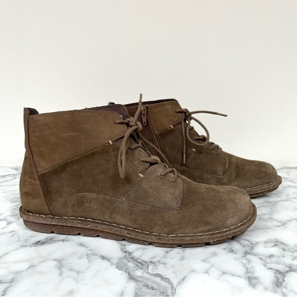 Clarks Collection Women’s Tamitha Key Suede Desert Chukka Boots Brown Suede 10 - Picture 1 of 10
